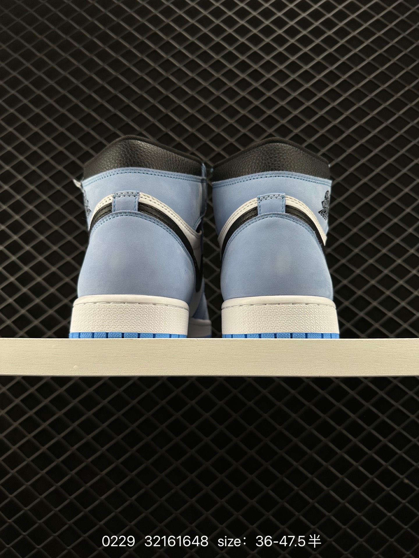 Air Jordan 1 High “University Blue”